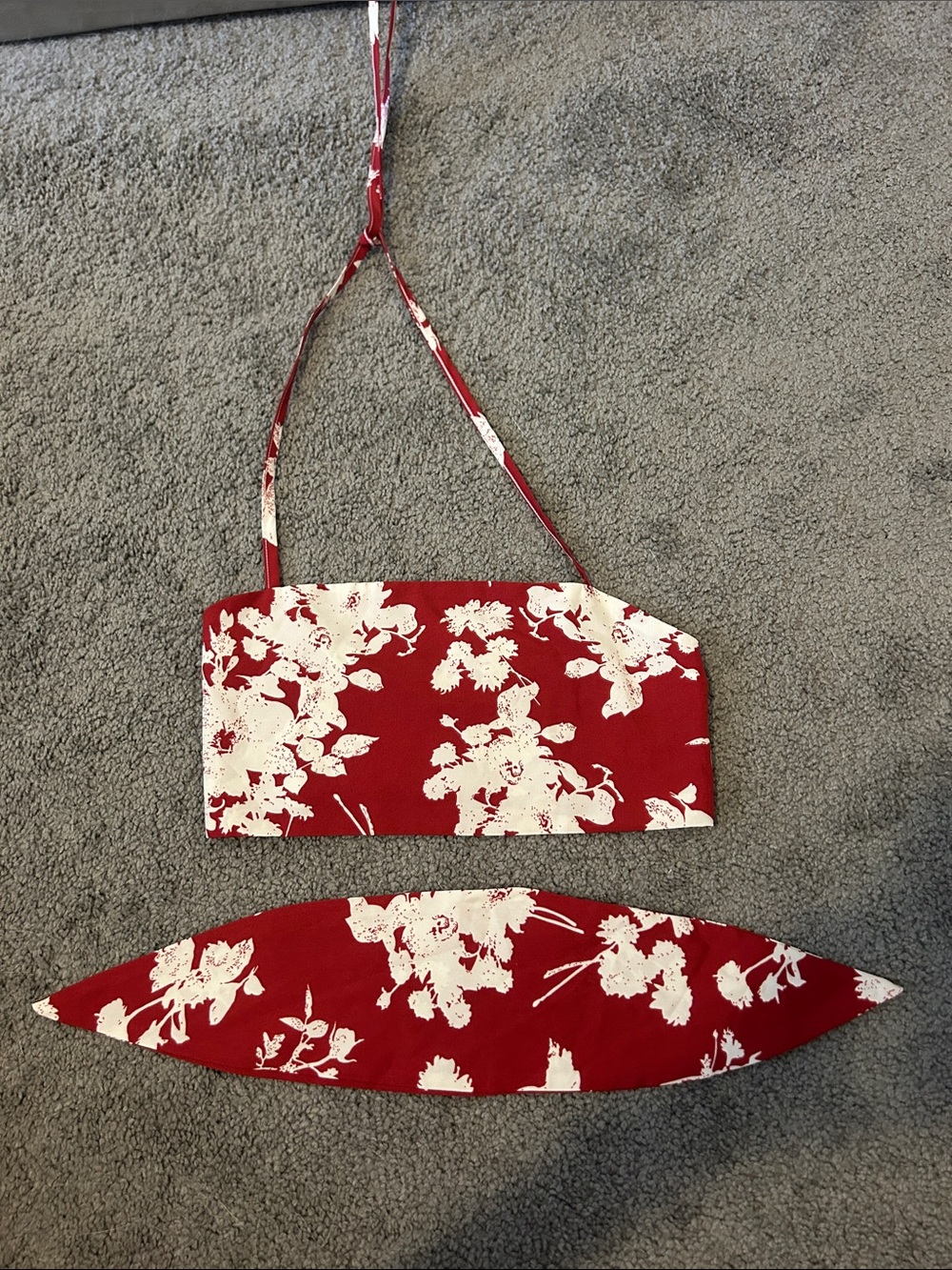 SHEIN Red & White Floral Tie-Front Crop Top Set - Picture 4 of 4